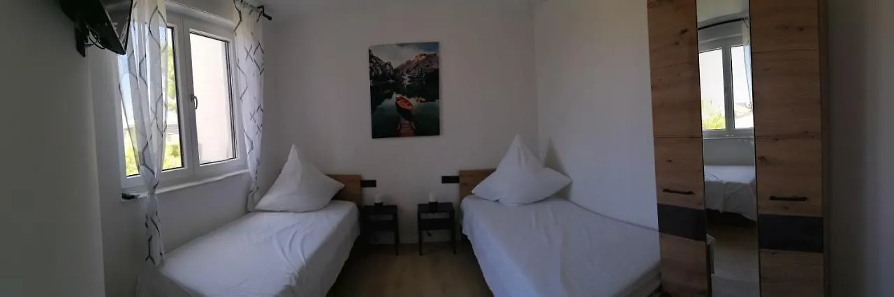 Vir Apartment Luisa Croatia
