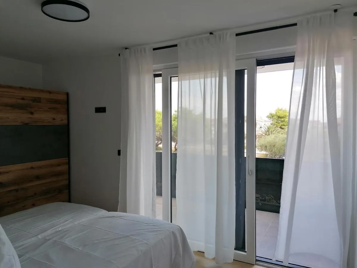 Vir Apartment Luisa
